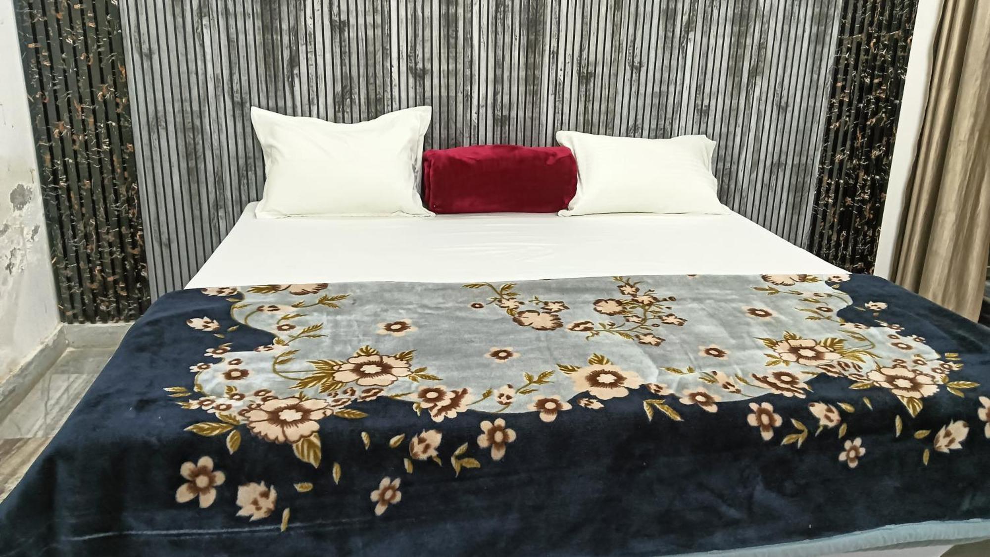 Hotel Samriddh P *