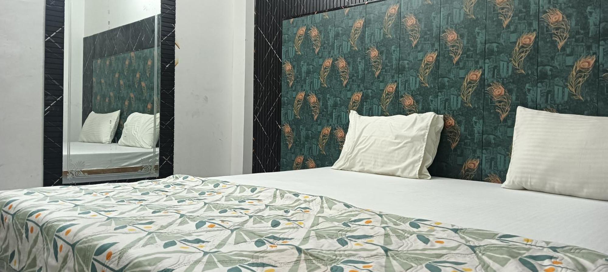 Samriddh P Hotel Varanasi