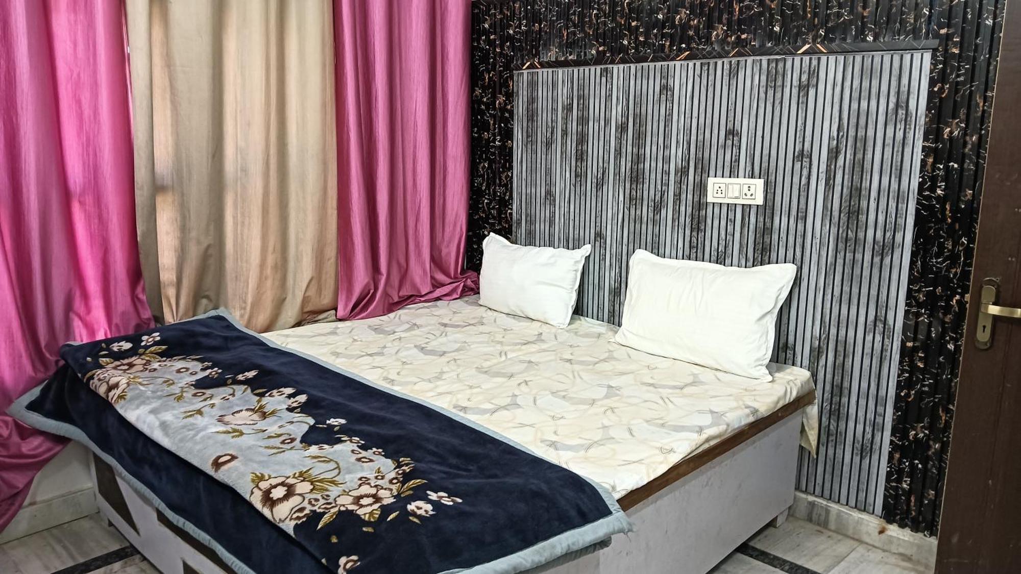 Samriddh P Hotel